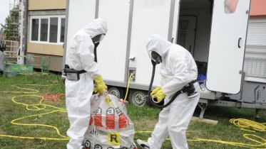 Biuro Analiz PE: skażenie azbestem to nadal problem w UE; narażony jest praktycznie każdy