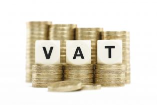 Zwolnienie podmiotowe w VAT także dla rzeczoznawcy majątkowego